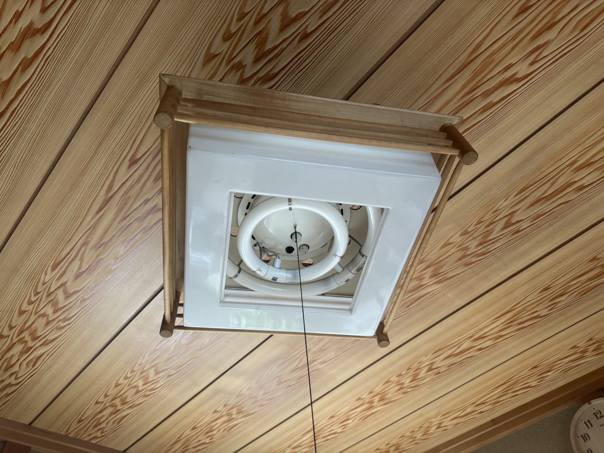 丸型蛍光灯をLEDに交換してみた！安定器バイパスで令和仕様へ